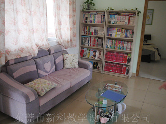 学校<a href='http://www.hlfbw.com' target='1' style='font-size:14px; font-weight:bold; color:#0080ff;'>心理咨询室</a>